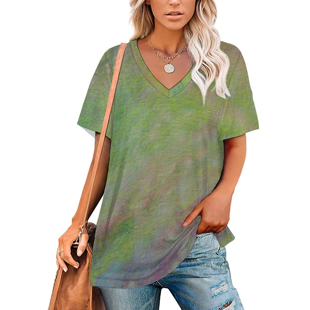 Women’s Printed V-Neck Tee Standing Ovation Series