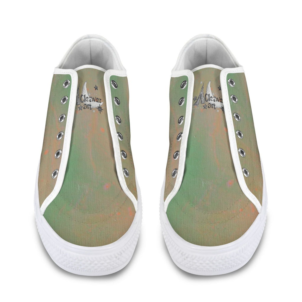 Seattle Low Top Women's Shoes Standing Ovation Series
